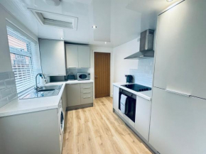 Rockcliffe Retreat, Stylish Coastal Apartment
